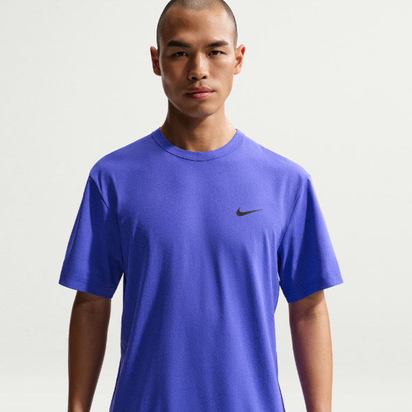 ナイキ  DF UV HYVERSE ショートスリーブ フィットネストップ （ DV9840-510 ）[ Nike MS メンズ ]26SS