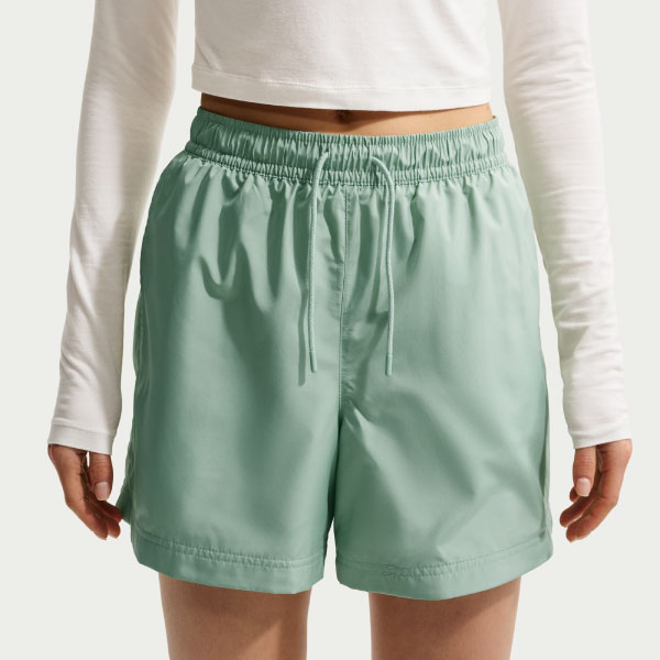 ナイキ  ウィメンズ NSW MR エッセンシャル ウーブン ショート （ FV7558-006 ）[ Nike LSP レディース ]26SS