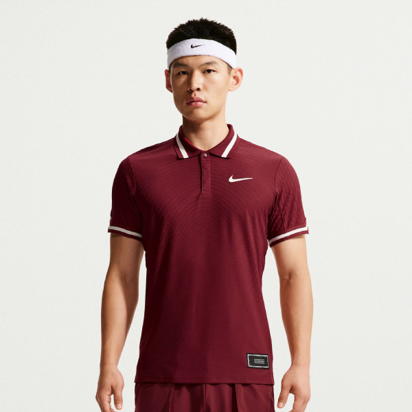 ナイキ コート スラム U2 POLO NY （ IM6608-677 ）[ Nike MS メンズ ]26FW