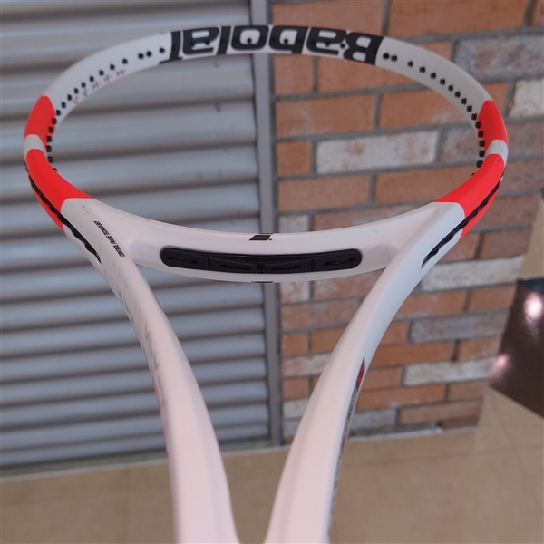 【予約受付中】バボラ NEWピュアストライク2024を詳しく紹介②【2024年1月下旬発売予定】