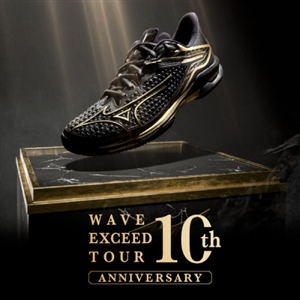 ★【ご予約受付中】ミズノ WAVE EXCEED TOUR６シリーズ10thアニバーサリーモデル★