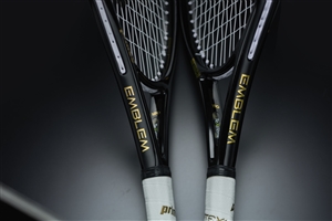 『漆黒のエンブレム』予約開始