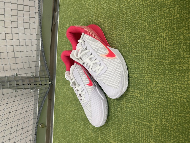 ★NIKE テニスシューズ 新色入荷しました!