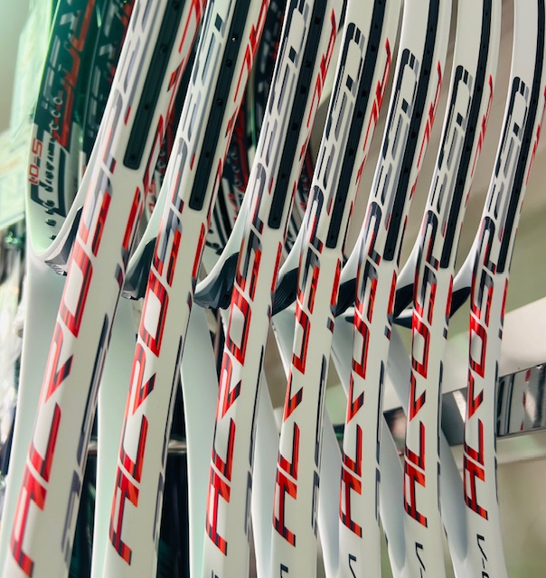 ★２本目買い替えにおすすめ⑩ ミズノ アクロスピード 01 シリーズ★