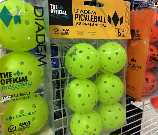 ★ダイアデム ピックルボール 取扱いはじめました!★