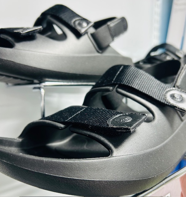 ★AKAISHI リカバリーサンダル ★