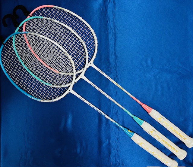 ★新入生におすすめ！ プロケネックス バドミントンラケット★