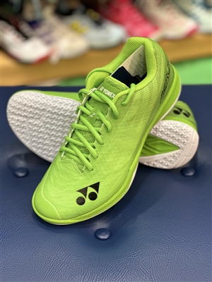 We deal in YONEX limited edition badminton shoes.  Blog NO.5