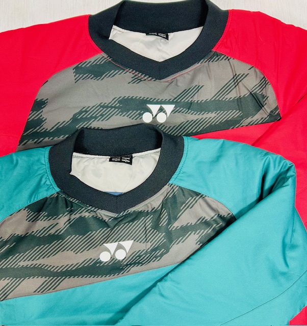 ★ヨネックス ふっかふか 中綿Vトレーナー★