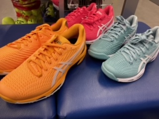 アシックスの新シューズが発売!@おつぼねの後輩ブログ
