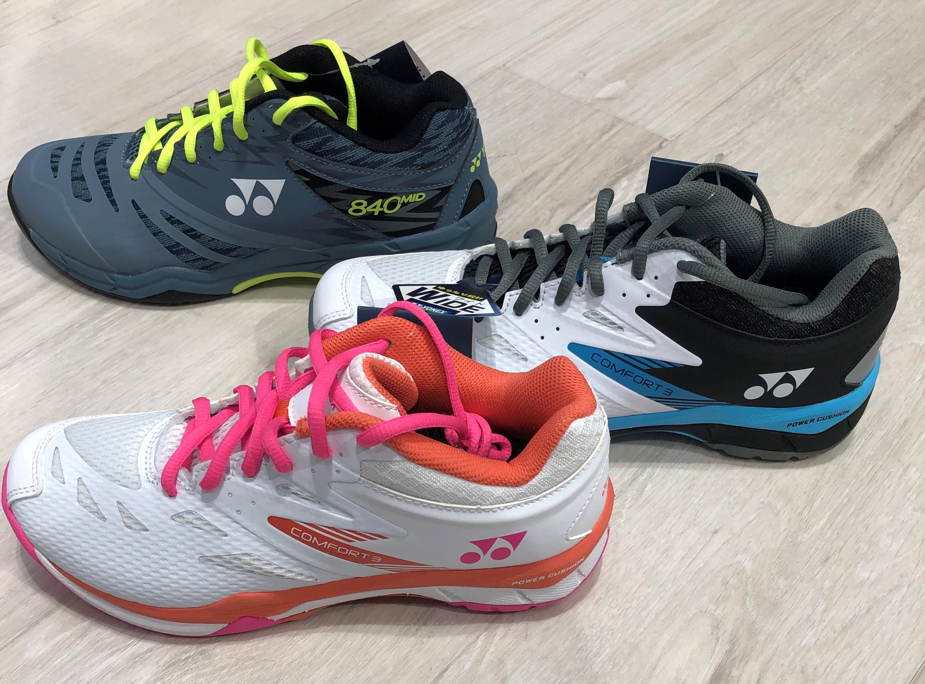 ヨネックスバドミントンシューズ新作入荷！