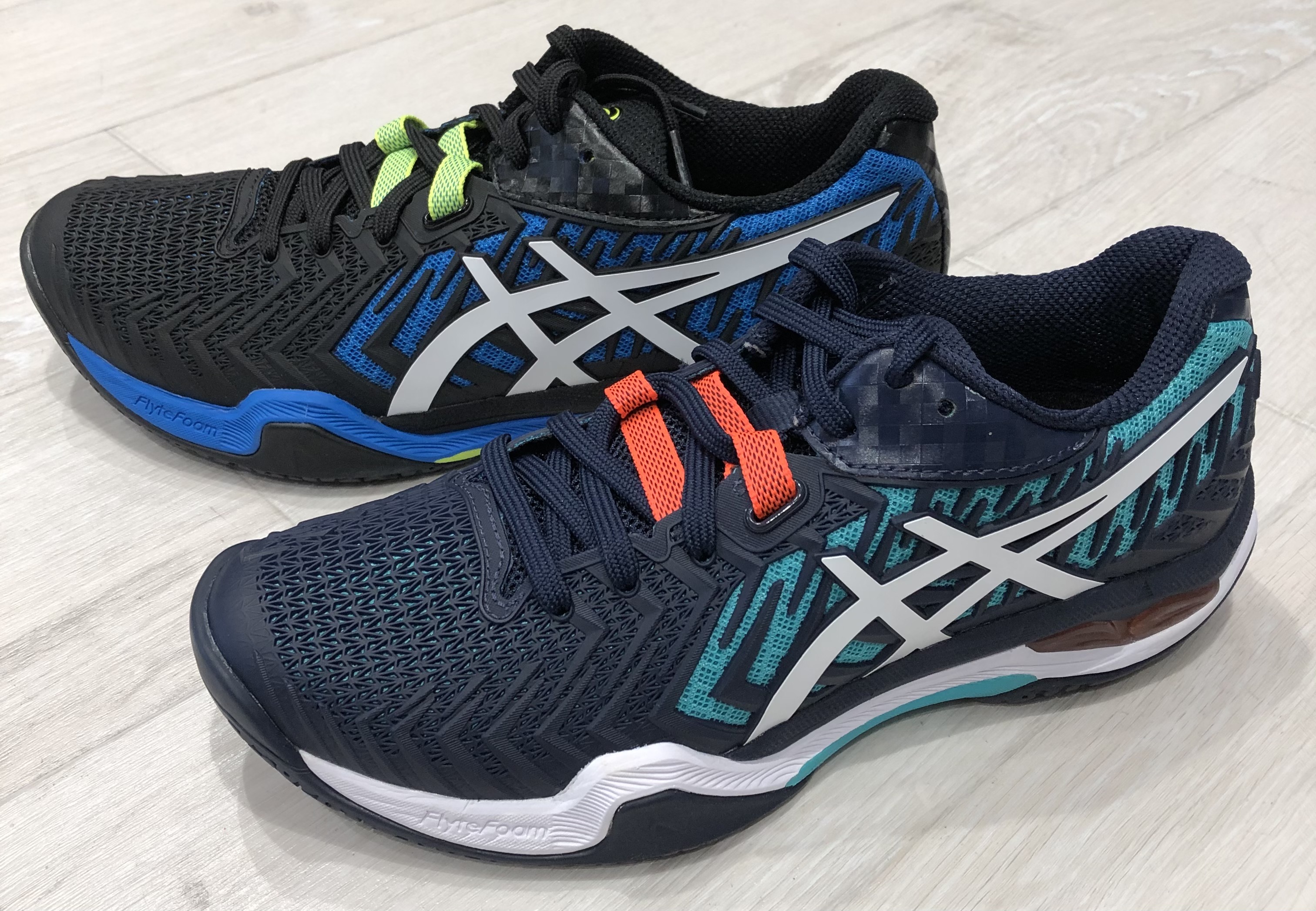 アシックスバドミントンシューズ新作入荷！