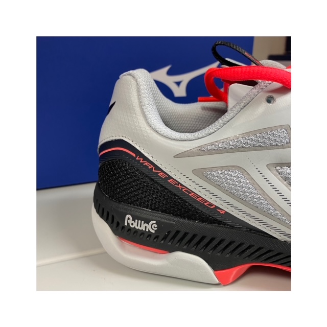 カーペットコートには専用シューズ！