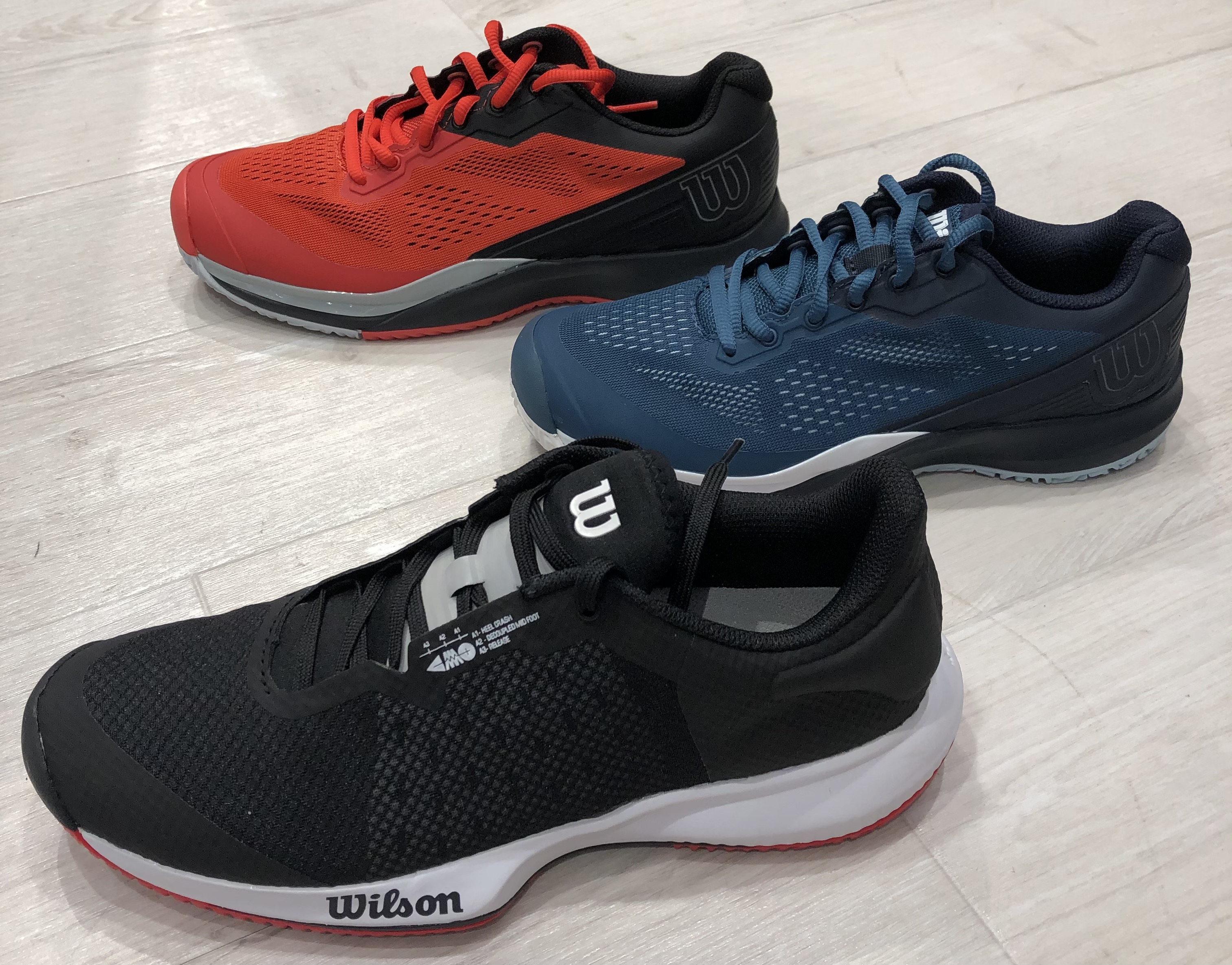 ウイルソン新作シューズ入荷！！