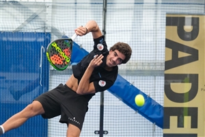 「春、新しく始めるなら・・・パデル！！」