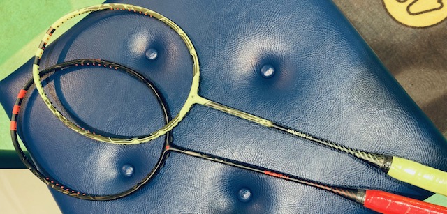 adidas　バドミントンに