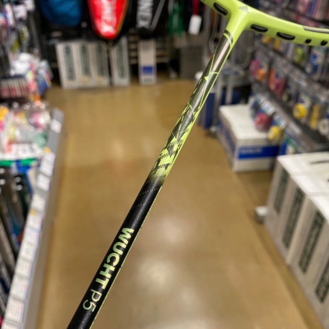 【入荷】アディダス　ヴフトP5！！