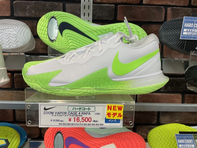 ナイキ NEWシューズ入荷しました!!