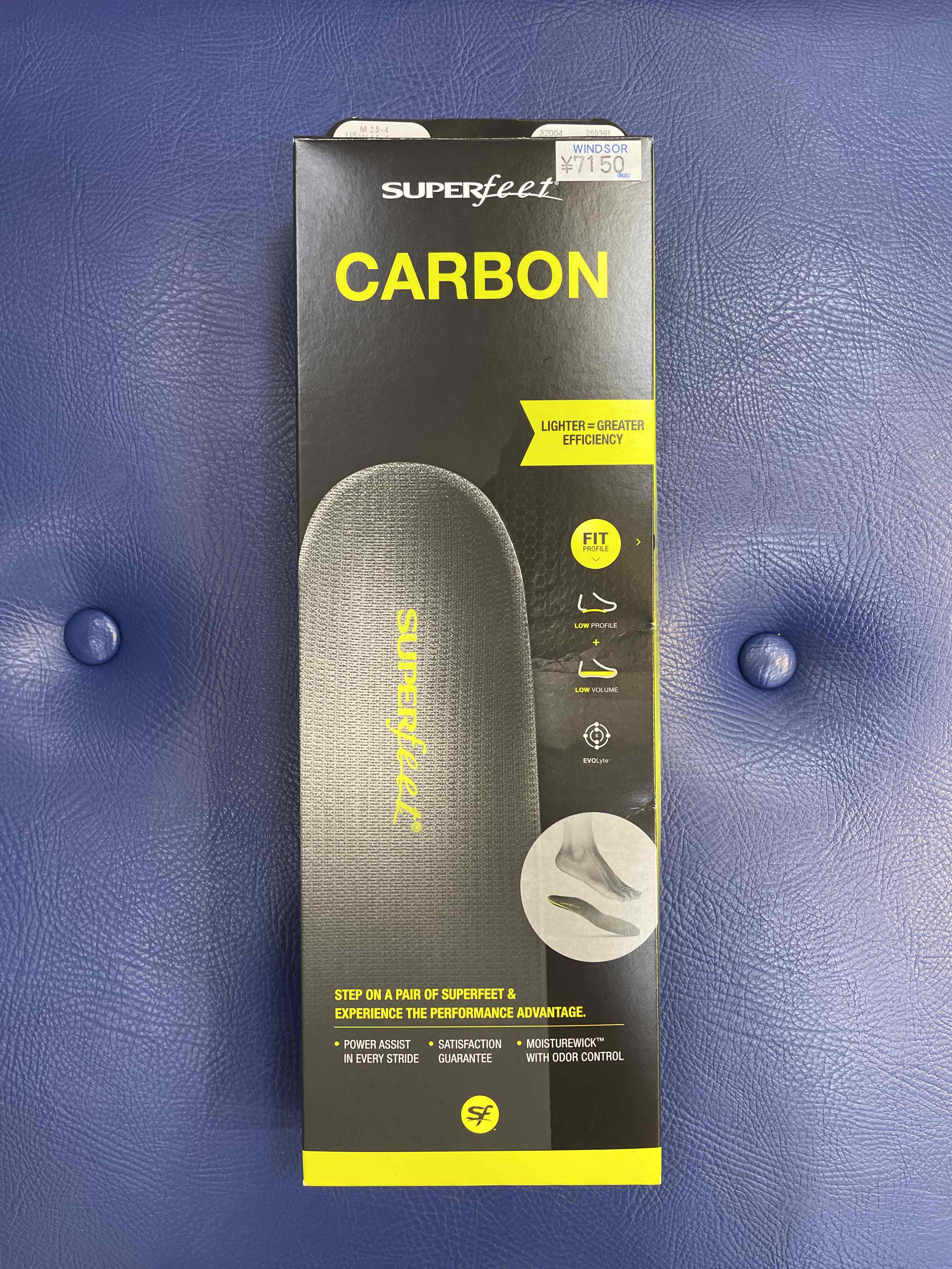スーパーフィートCARBON　取り扱っています！！