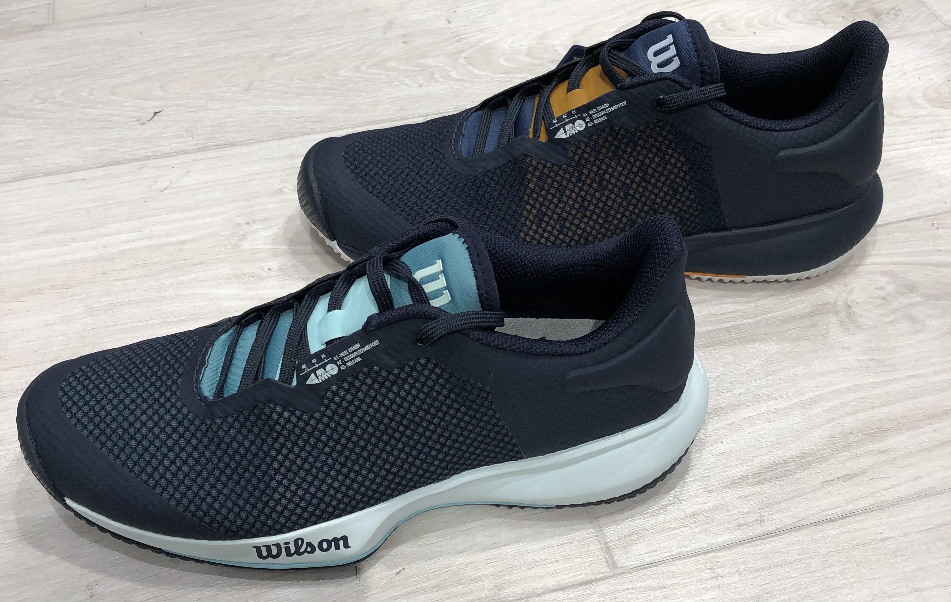 ウイルソンNEWシューズ入荷！！