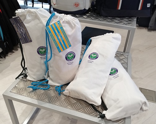 ウィンブルドンタオル入荷しています！！