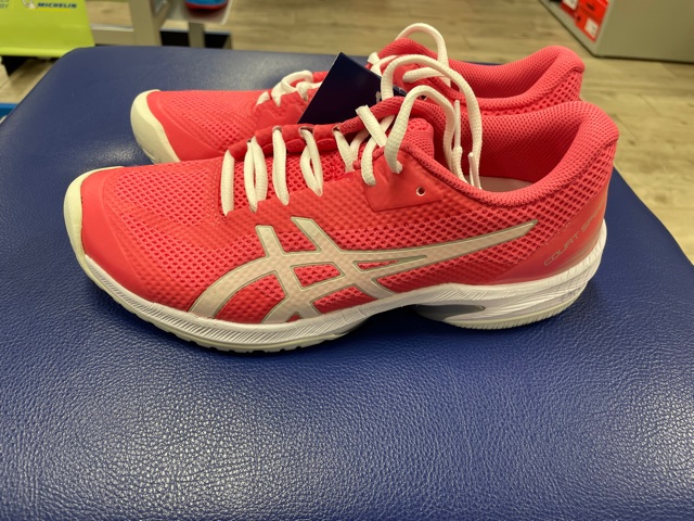 アシックスオールコートシューズ特価のご案内(*^-^*)