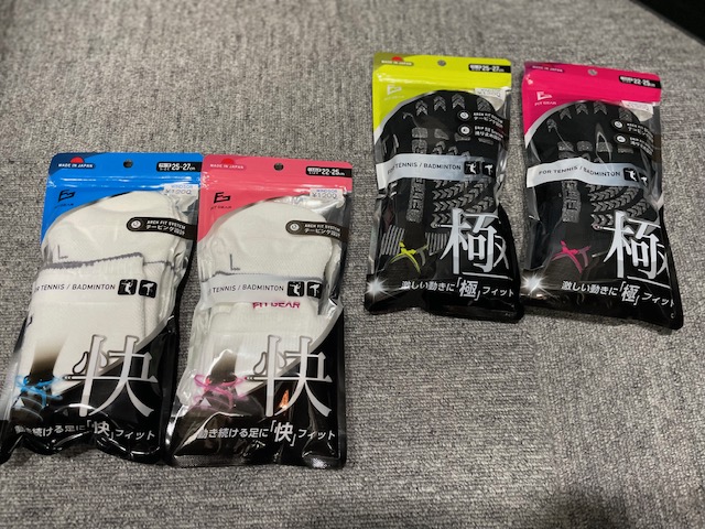 テニス・バドミントン専用ソックスあります!
