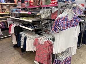 新作ウエア入荷しております！