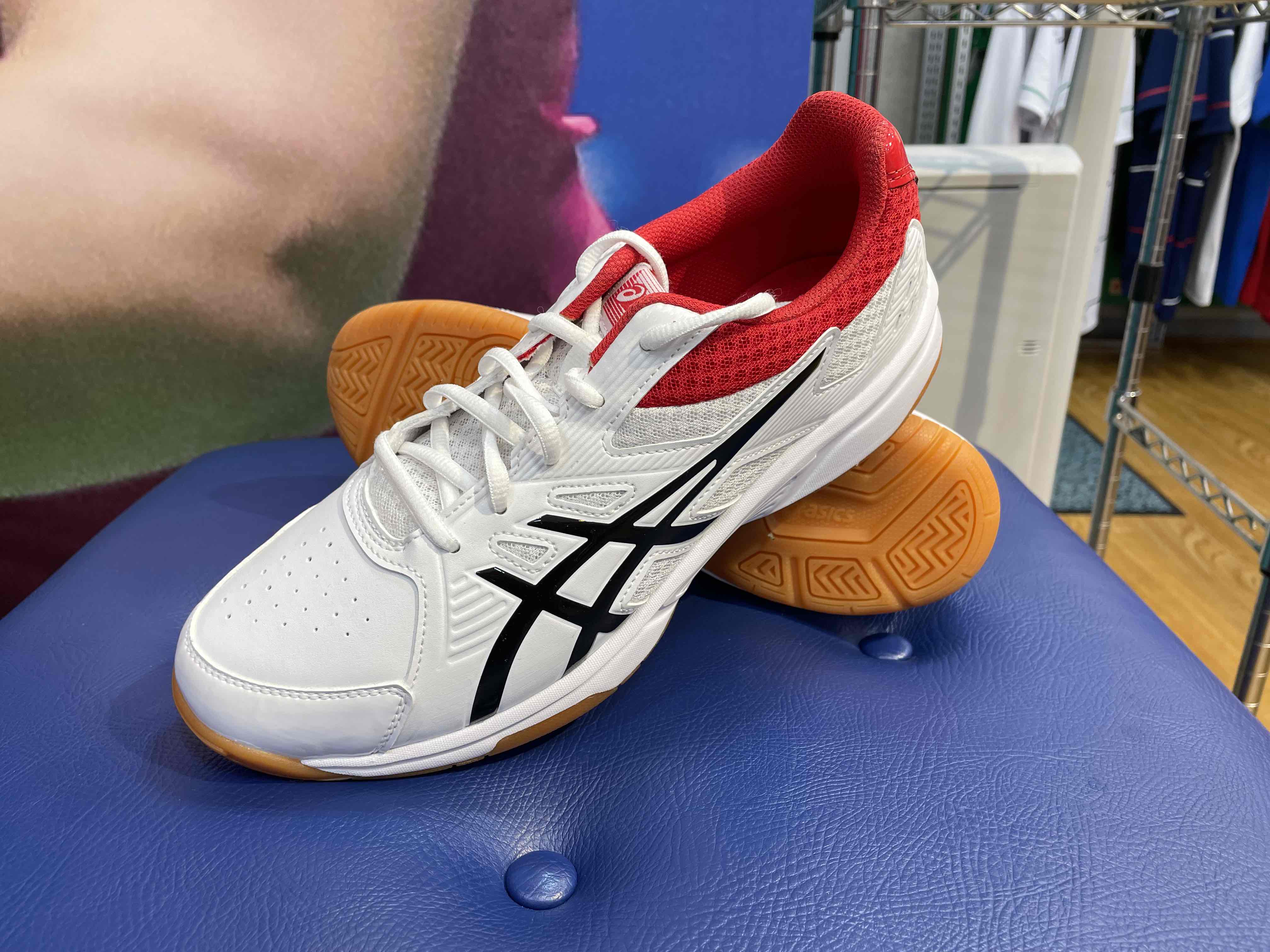 アシックスバドミントンシューズ　コートブレイクが更にお買い求めやすくなりました。