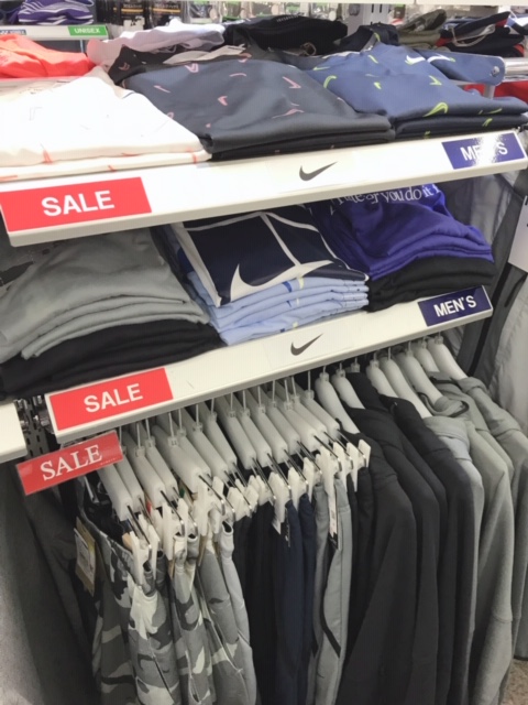 ★秋冬クリアランス・ナイキ①★