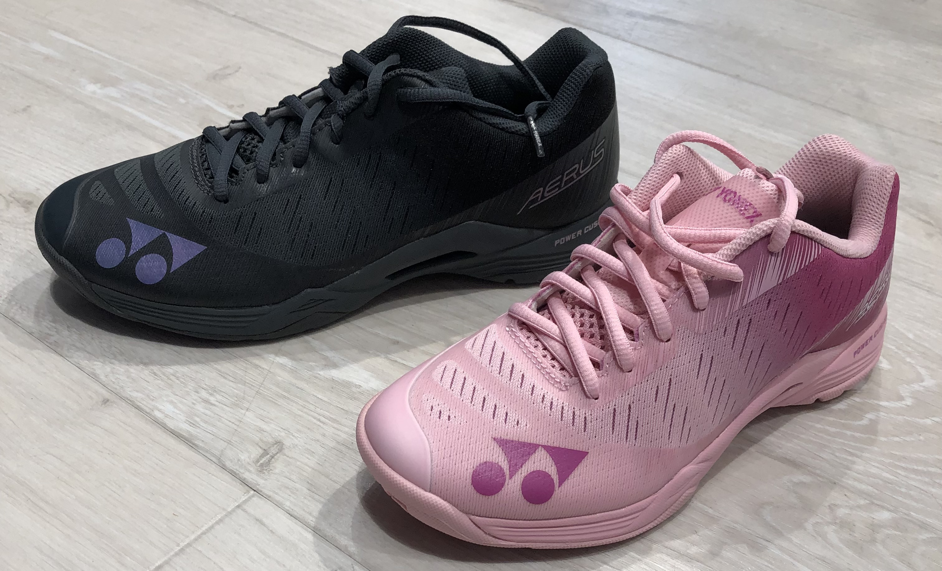 バドミントンシューズ　AERUSZs新色登場