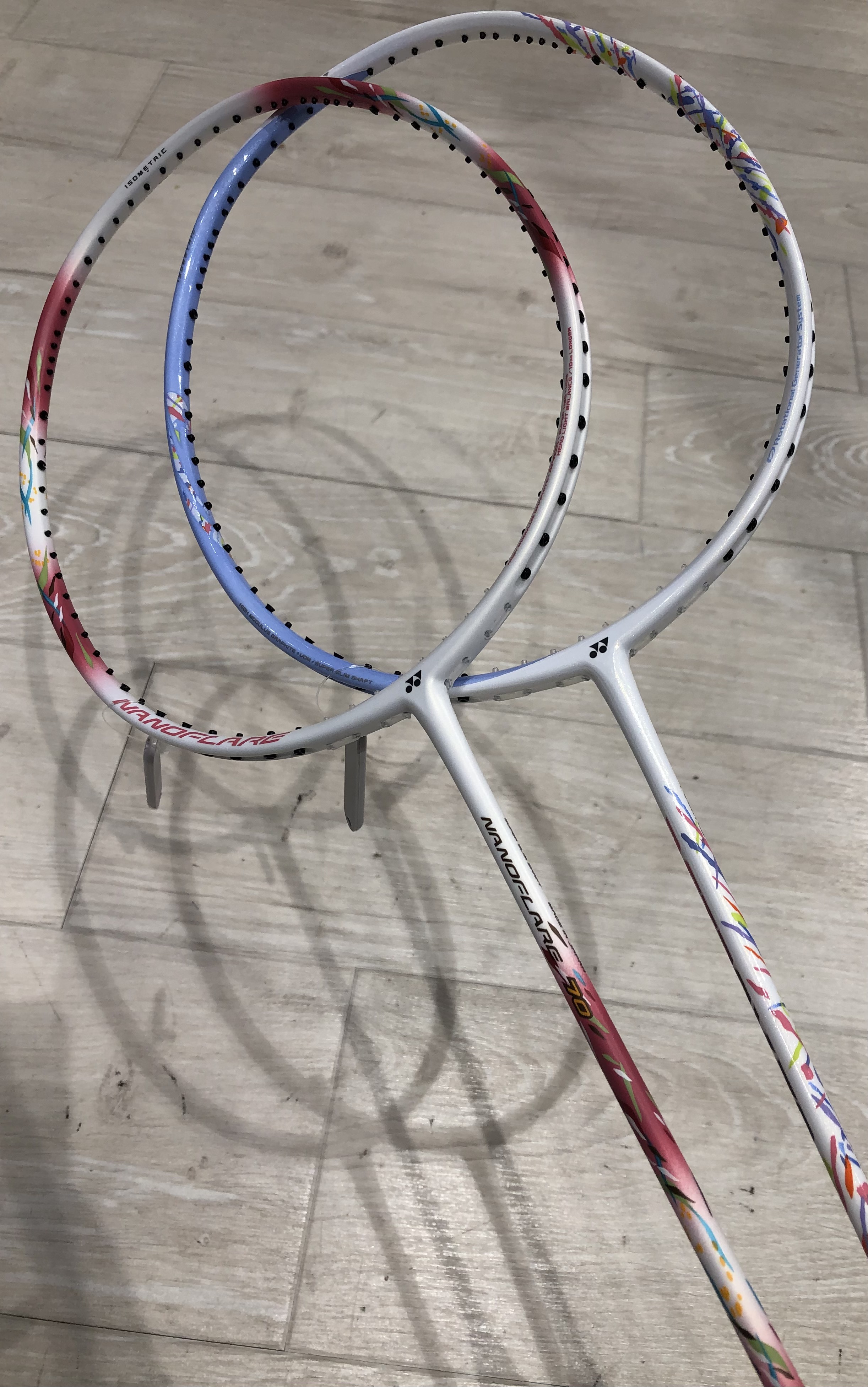 ヨネックスバドミントンラケットNEWモデル入荷！！