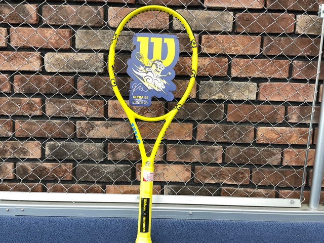 【限定ラケット発売開始】ウイルソン×ミニオンズ ★ AIR KEI MINIONS ULTRA TOUR 95 CV ★