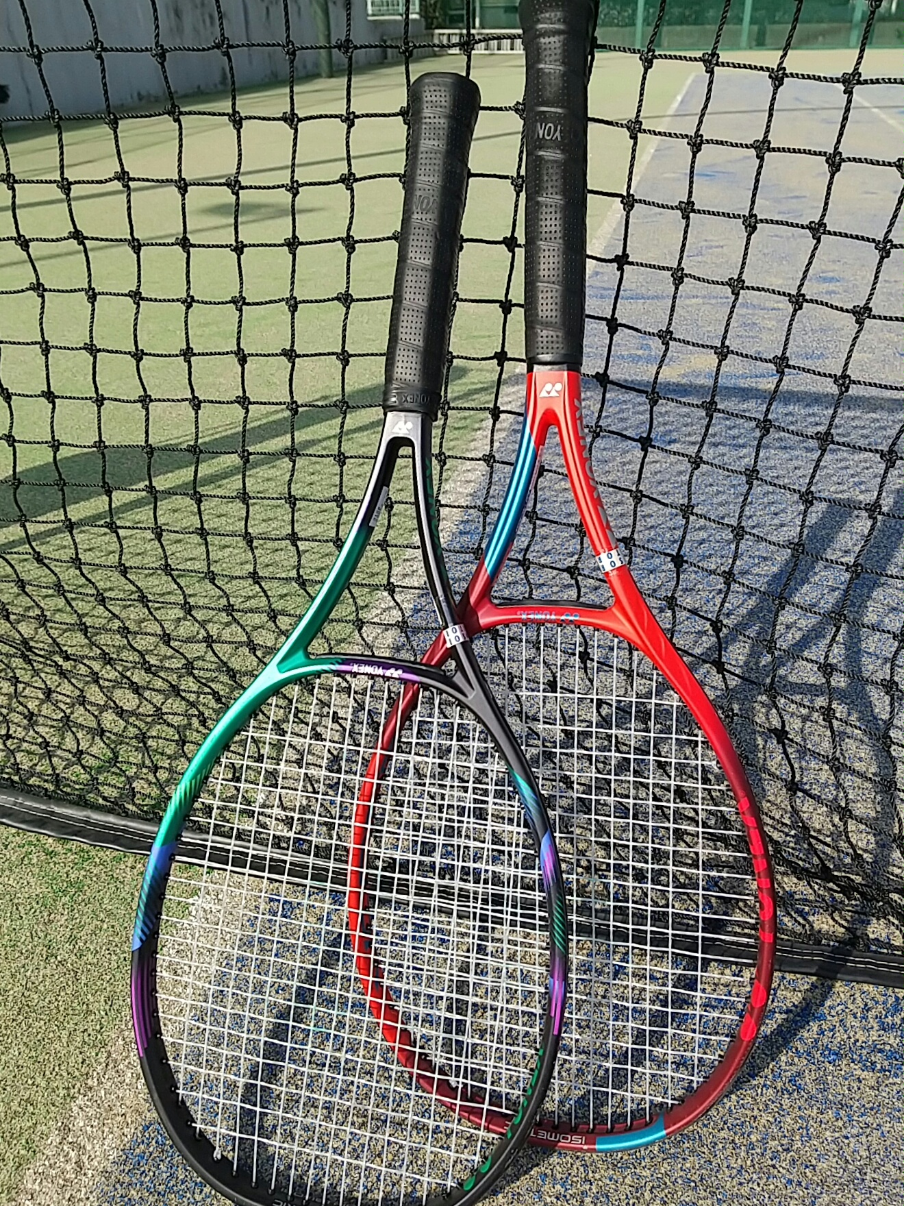 ヨネックス【Vコア・Vコアプロ】