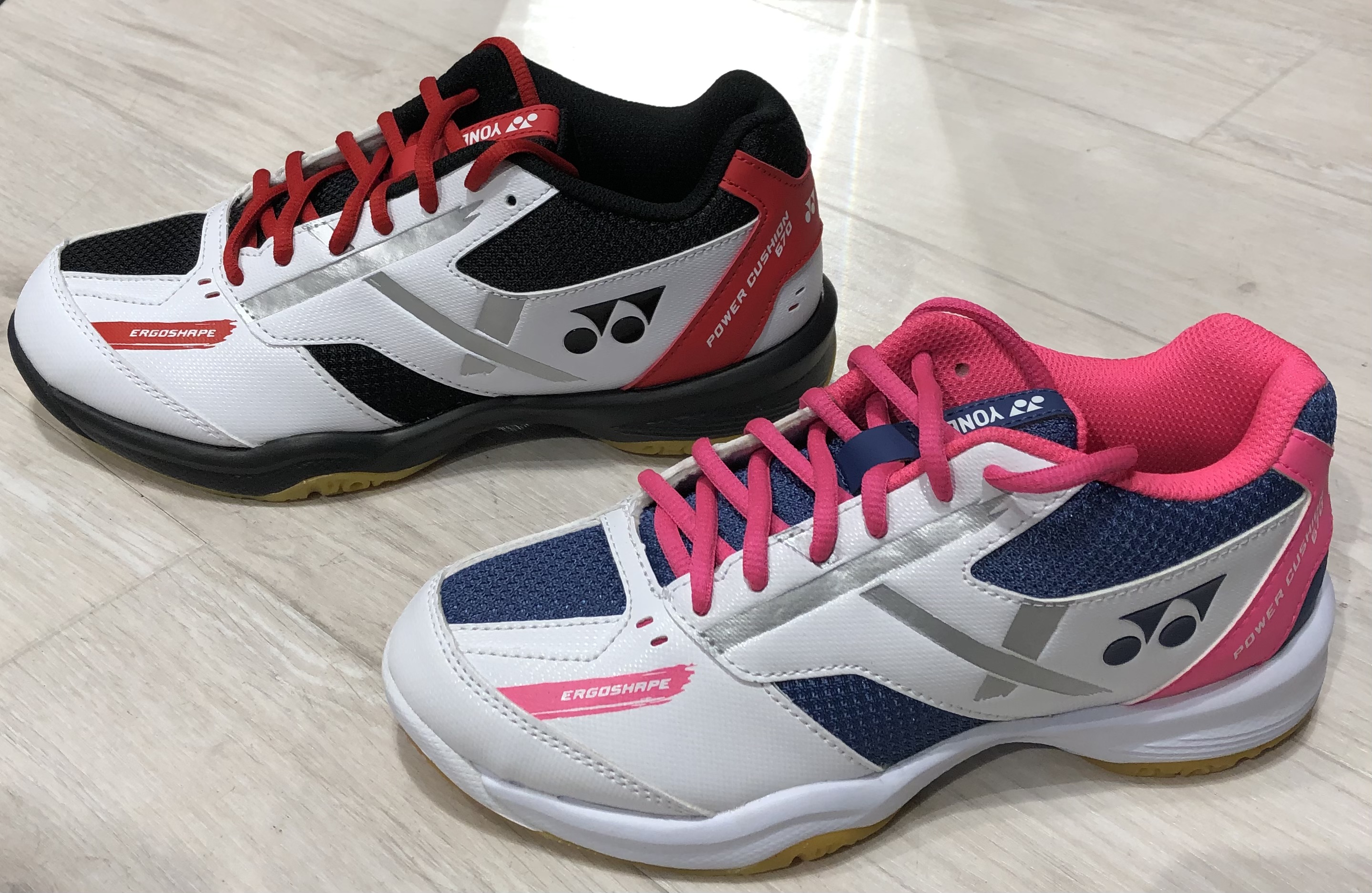 ヨネックス初心者向けシューズ入荷！！