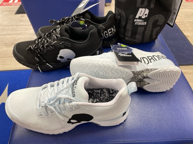 新製品入荷しました 【プリンス】ツアープロ ZⅤ・ハイドロゲンシューズ