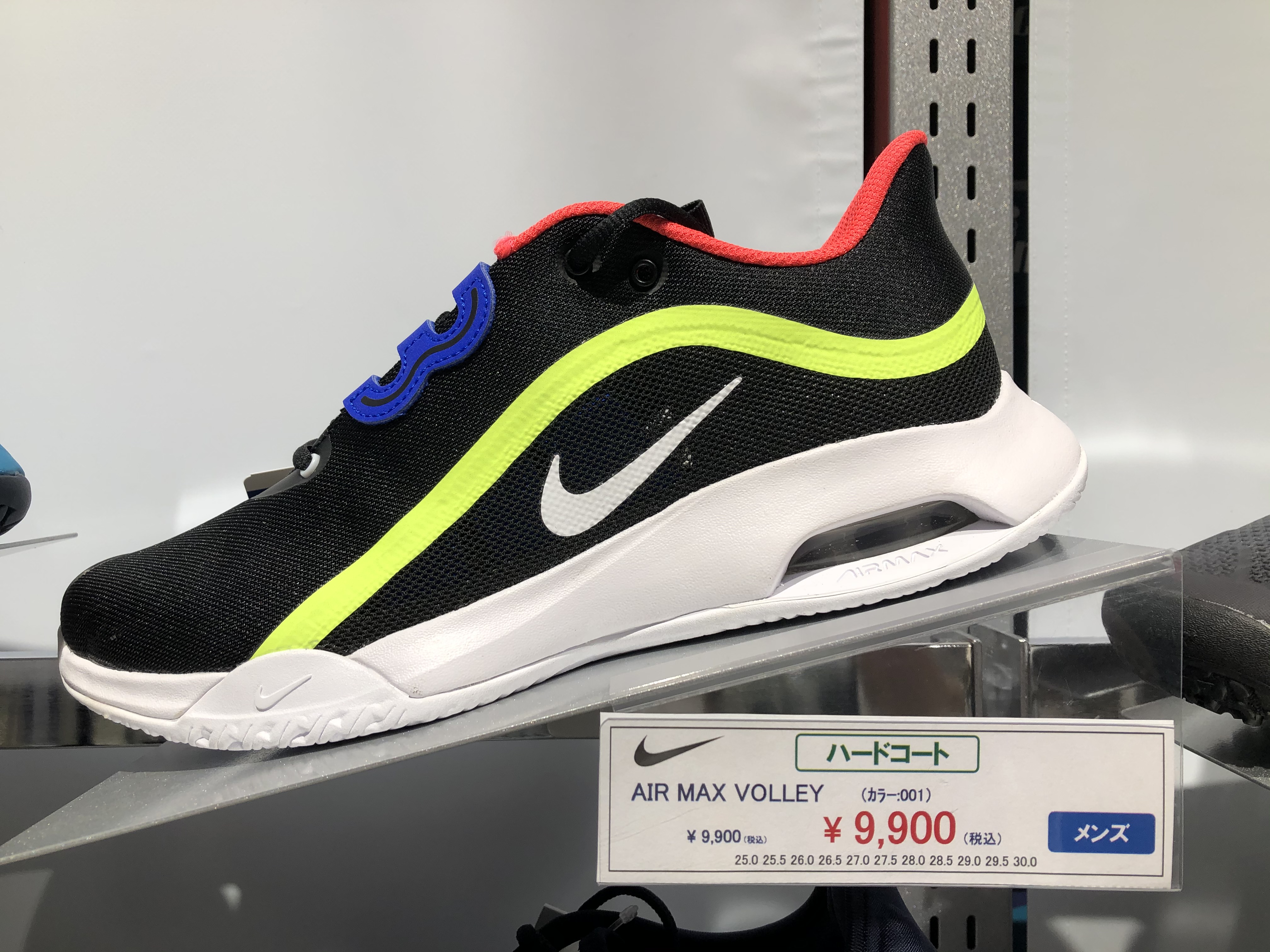 ナイキNEWモデルシューズ入荷！！