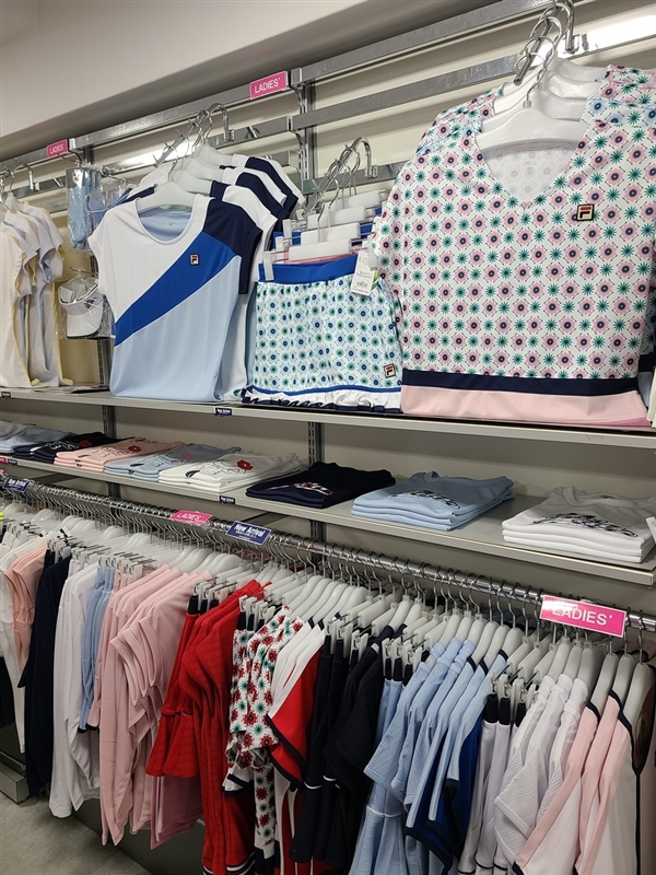 フィラ春の新作ウエア、２月納期遅れ分入荷しました!!