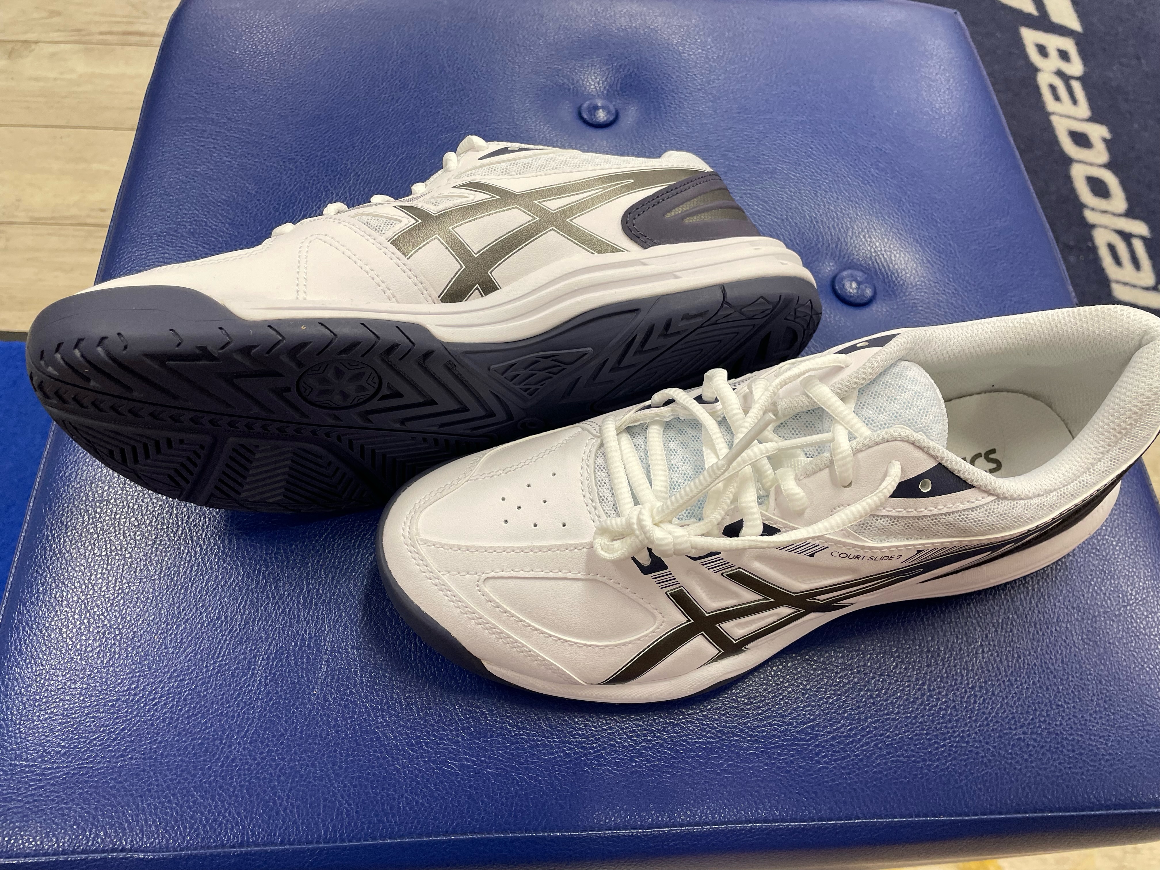 【アシックス】新製品シューズ入荷しました