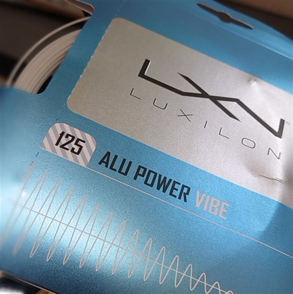 【インプレッション】ルキシロン　アルパワーVIBE【テニスストリング】