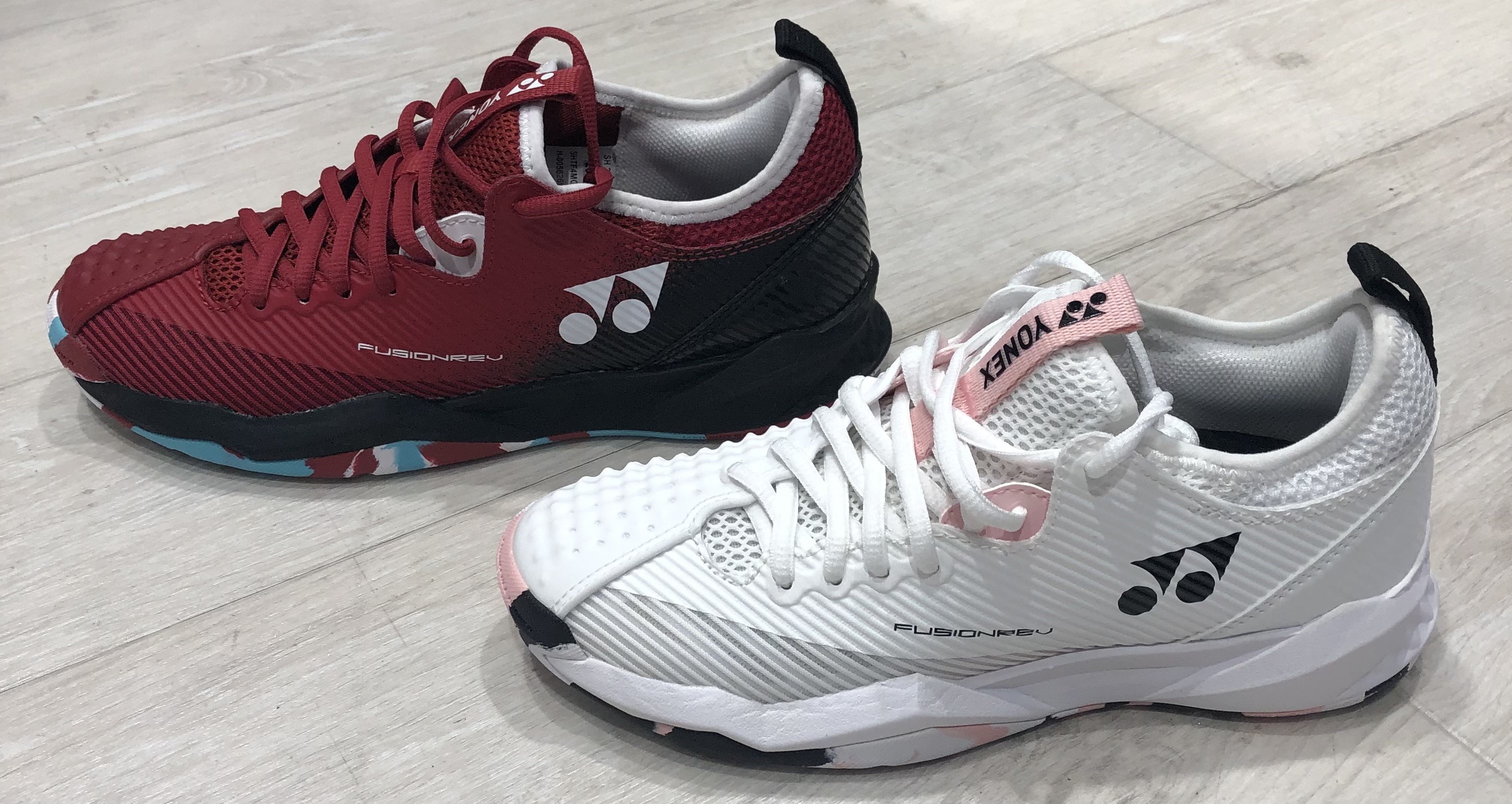 ヨネックスNEWシューズ入荷！