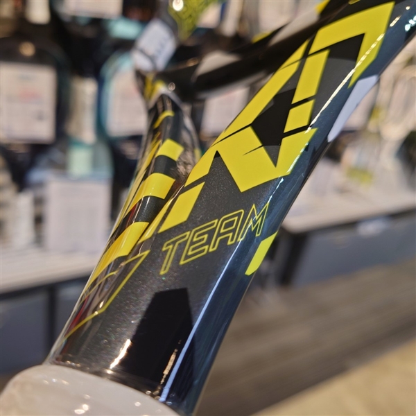 【☆入荷しました☆】バボラNEWピュアアエロチーム【9/29より】