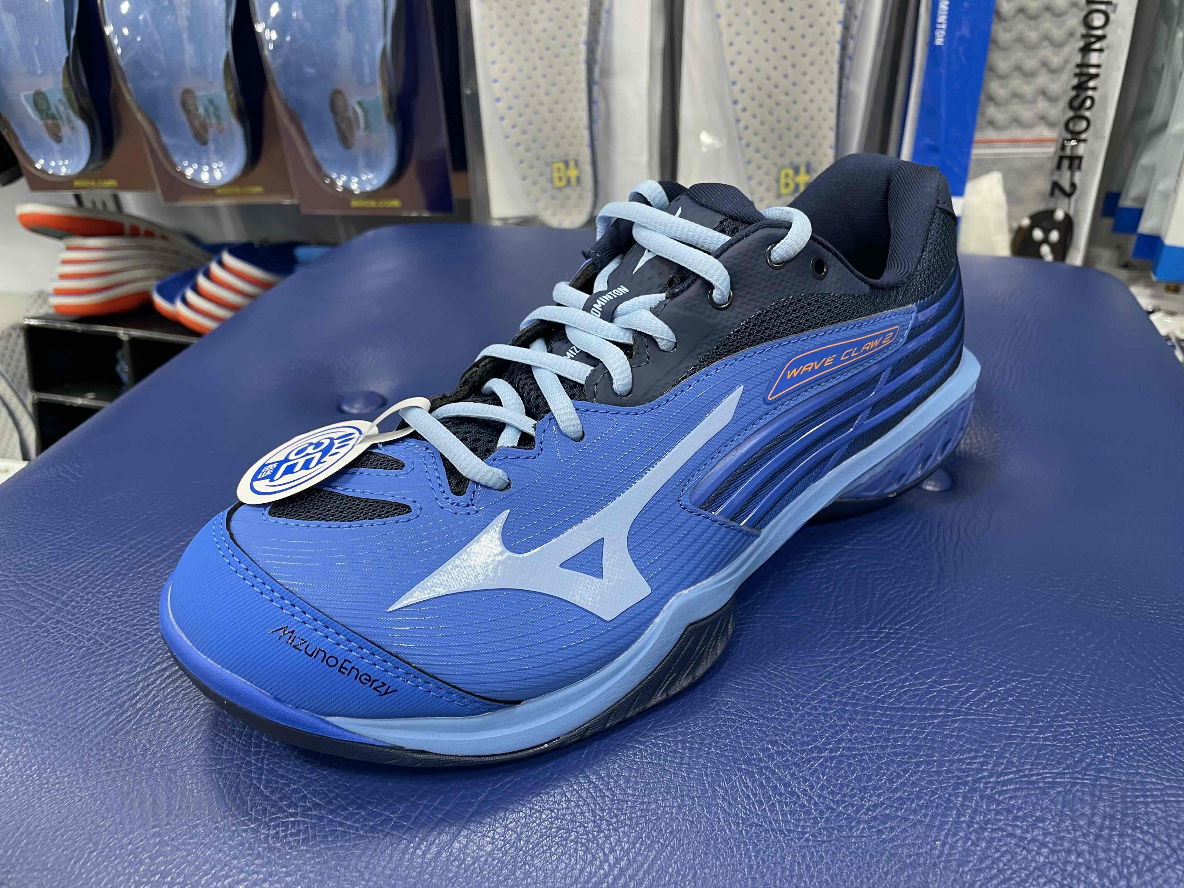 ミズノ公式 ウエーブクロー NEO 2 FIT バドミントン ユニセックス ホワイト×ブルー×ピンク Mizuno ウェーブクローNEO2 バドミントンシューズ 26.0cm ミズノ