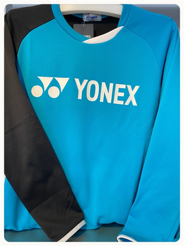 【YONEX】涼しい時期にぴったり!!おすすめウエア