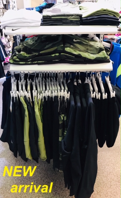 ★秋冬新着ウエア・ナイキ★