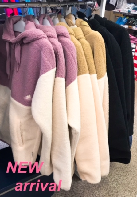 ★秋冬新着ウエア・アディダス②(レディース)★