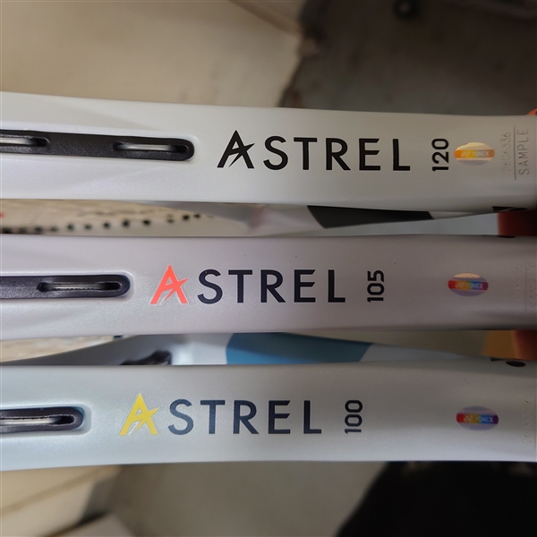 【☆入荷しました☆】ヨネックスNEWアストレルシリーズ【11月22日から】