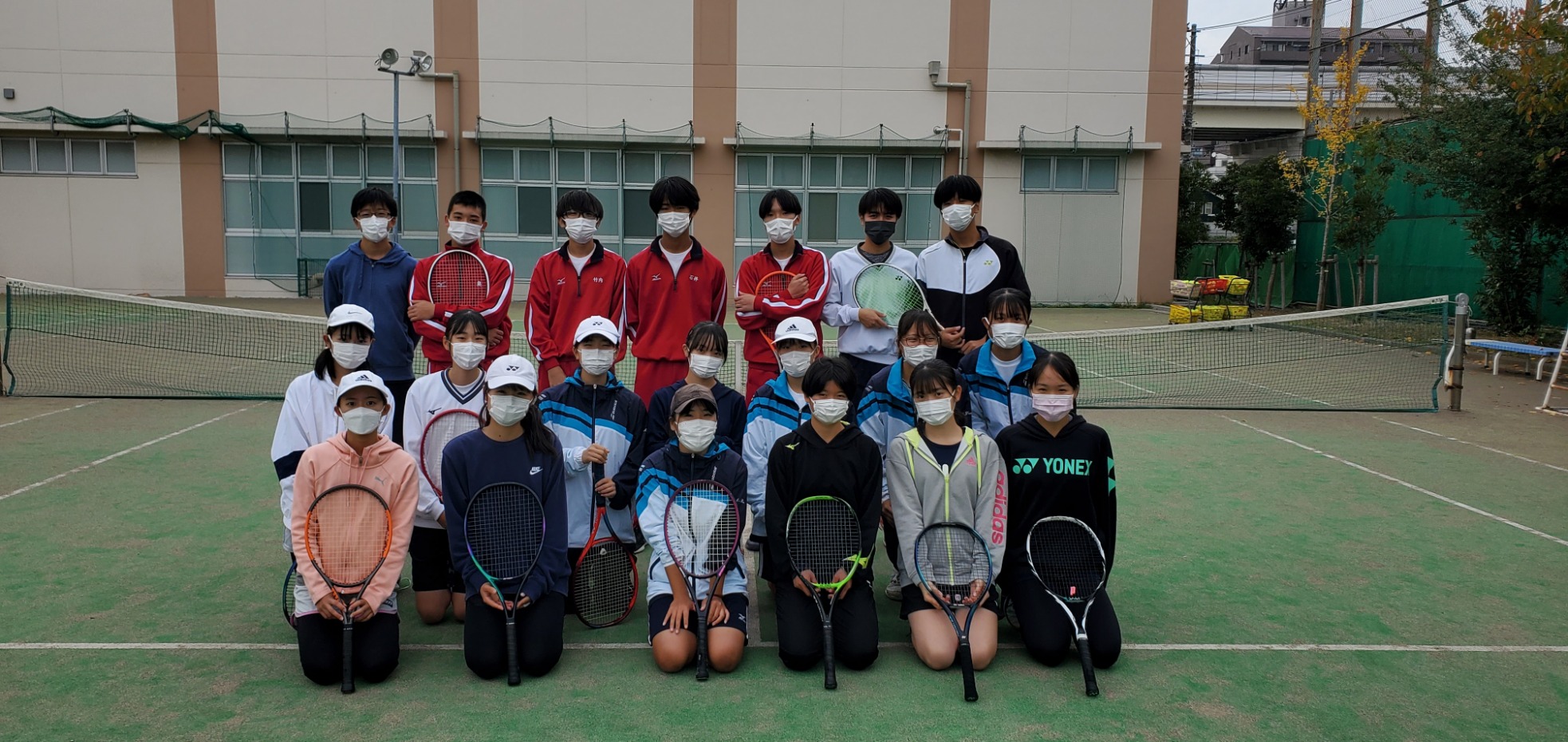 都立城東高等学校硬式テニス部様へご訪問致しました！