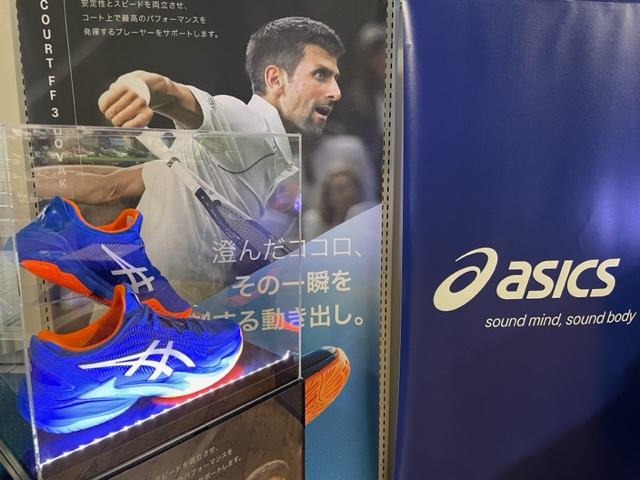 日本最速!アシックス新作シューズ展示中です!