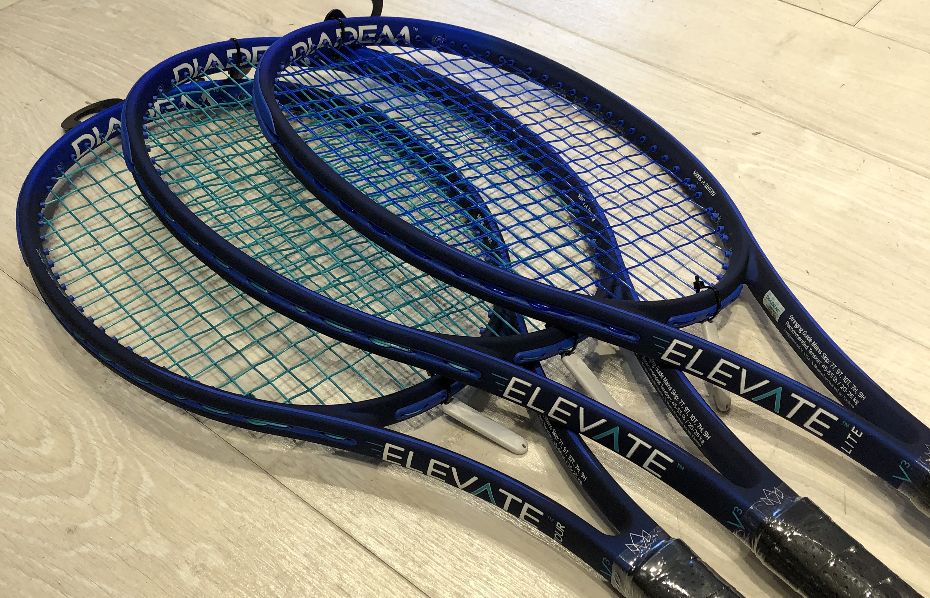 ダイアデムNEWモデルサンプルラケット入荷！ご予約受付中！！